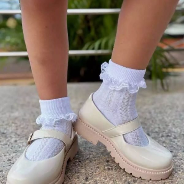 Meia Bebê com Babado e Renda Infantil Festa Batizado Daminha